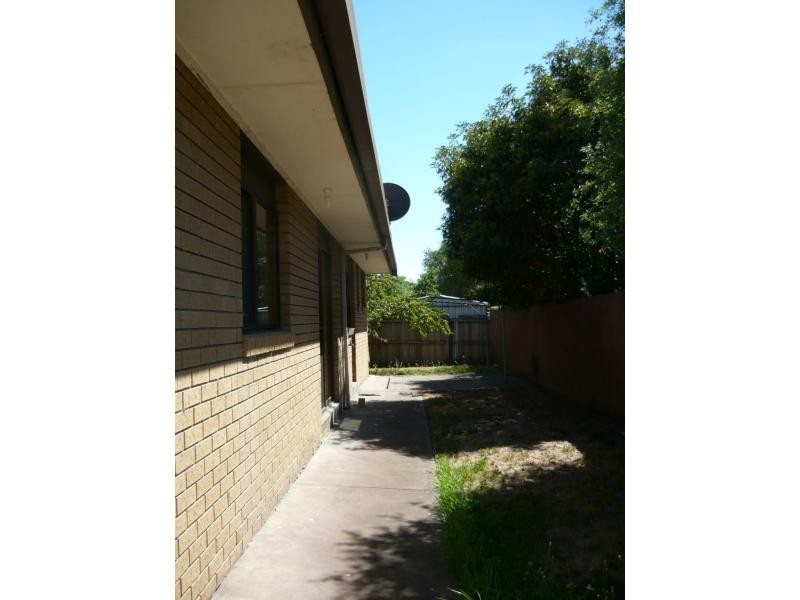 2/19 Latimer Street, Benalla VIC 3672