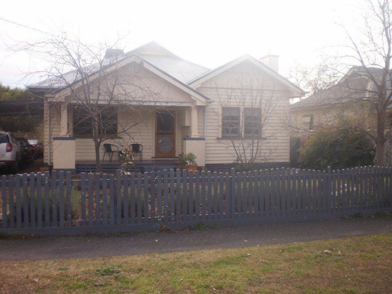 18 Deas Street, Benalla VIC 3672