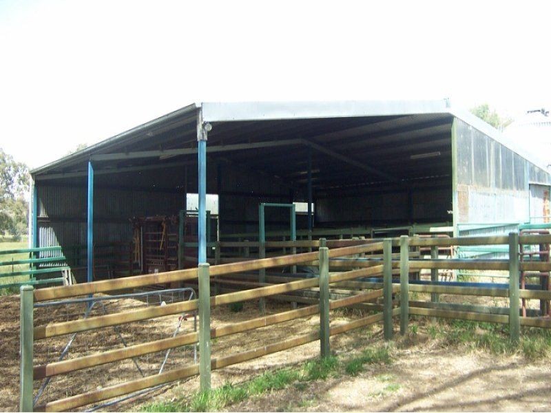 11 Davies Road, Warrenbayne VIC 3670