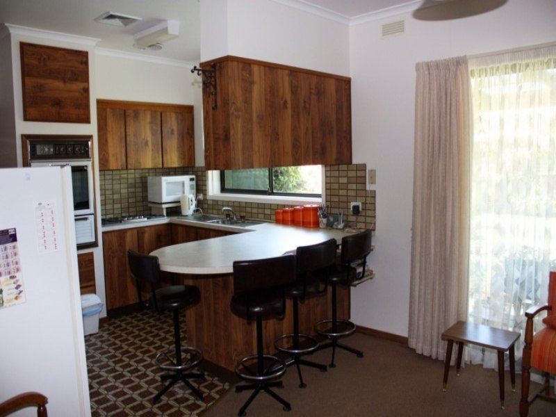 37 Shadforth Street, Benalla VIC 3672