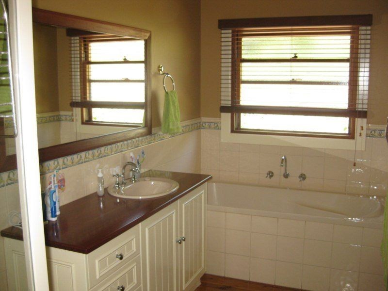 32 Goomalibee Street, Benalla VIC 3672