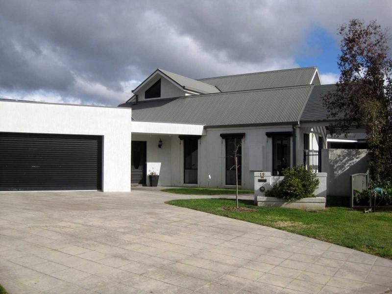 19 Grubissa Court, Benalla VIC 3672