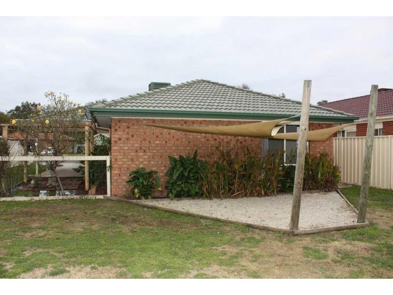 8 George Say Court, Benalla VIC 3672