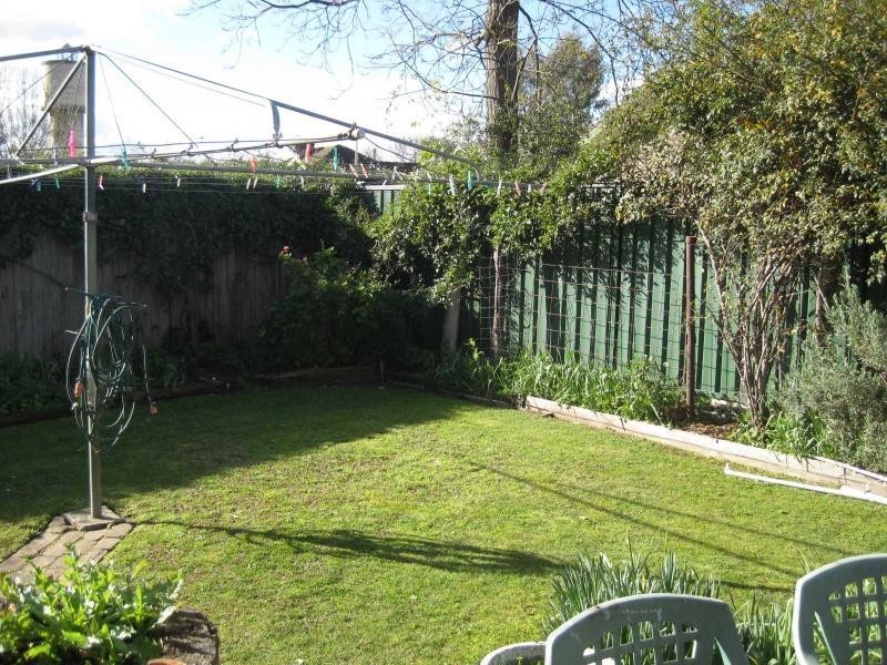 24 Parkview Parade, Benalla VIC 3672