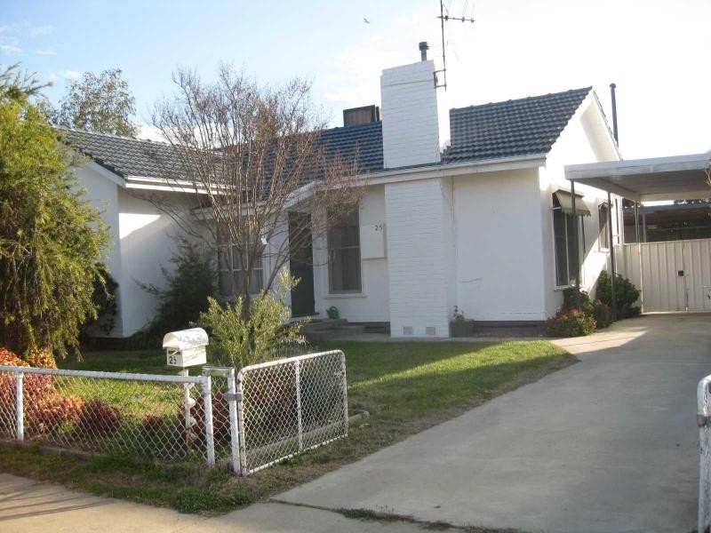 25 Cook Street, Benalla VIC 3672