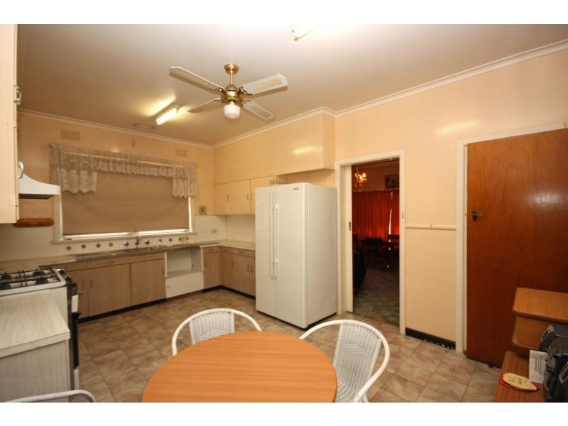 16 Nunn Street, Benalla VIC 3672