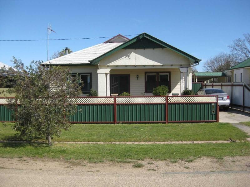 8a Davey Street, Benalla VIC 3672