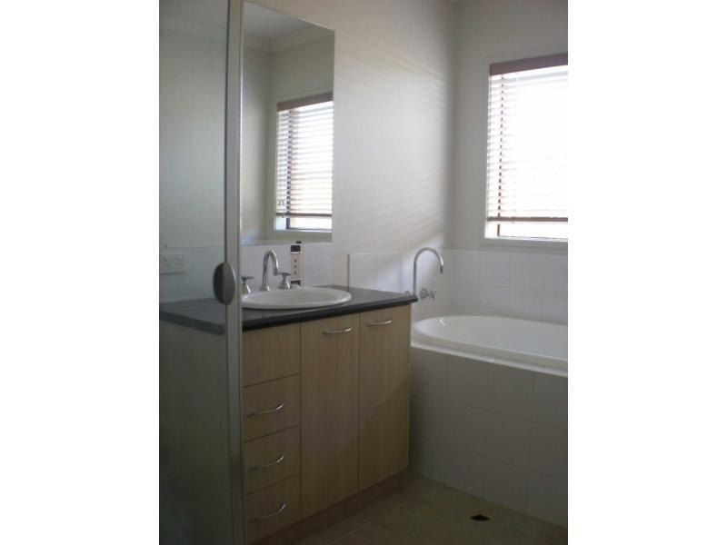 96 Thomas Street, Benalla VIC 3672