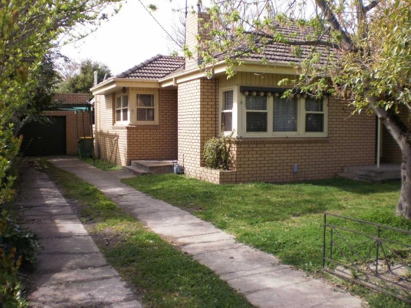 61 Thomas Street, Benalla VIC 3672