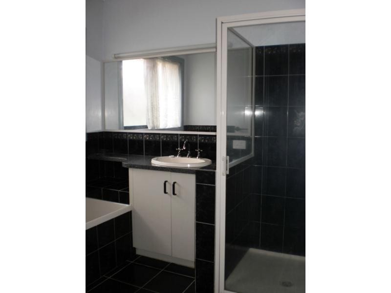 4 Kurrajong Court, Benalla VIC 3672