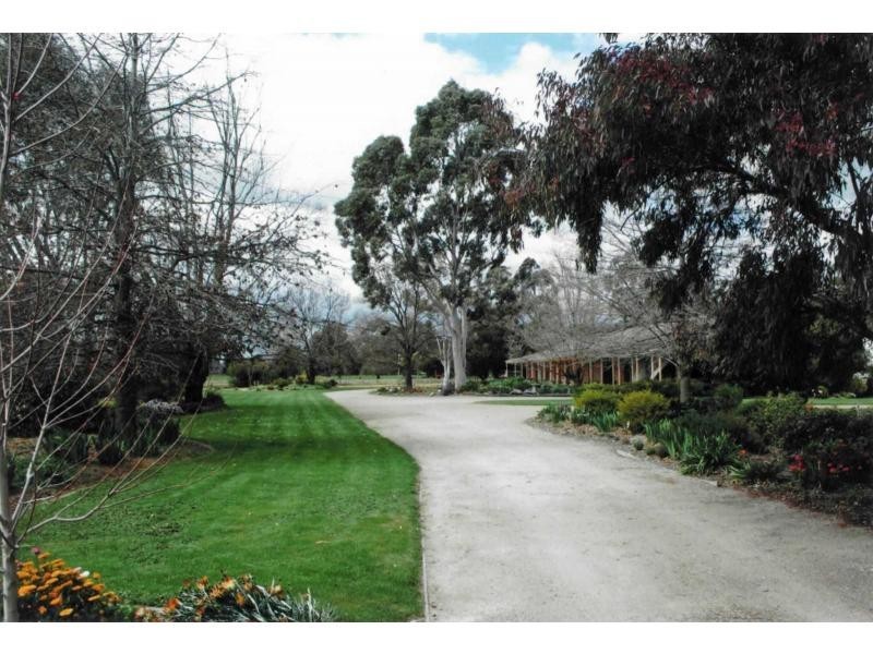 85 Willis Little Drive, Benalla VIC 3672