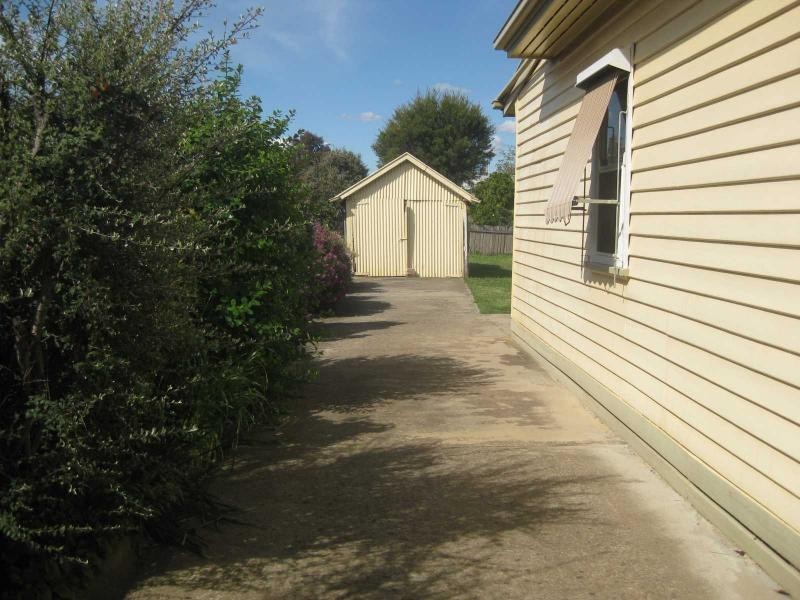 33 Charles Street, Benalla VIC 3672