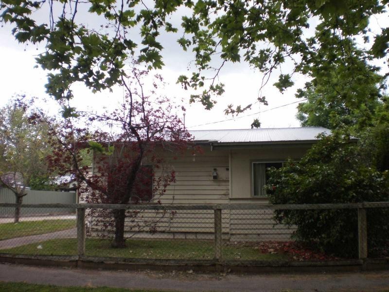 45 Benson Street, Benalla VIC 3672
