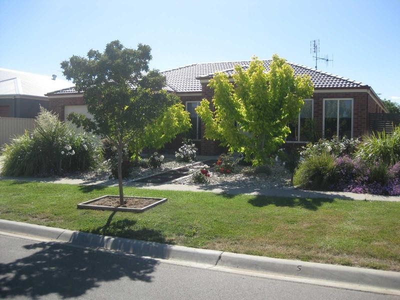7 Ironbark Drive, Benalla VIC 3672