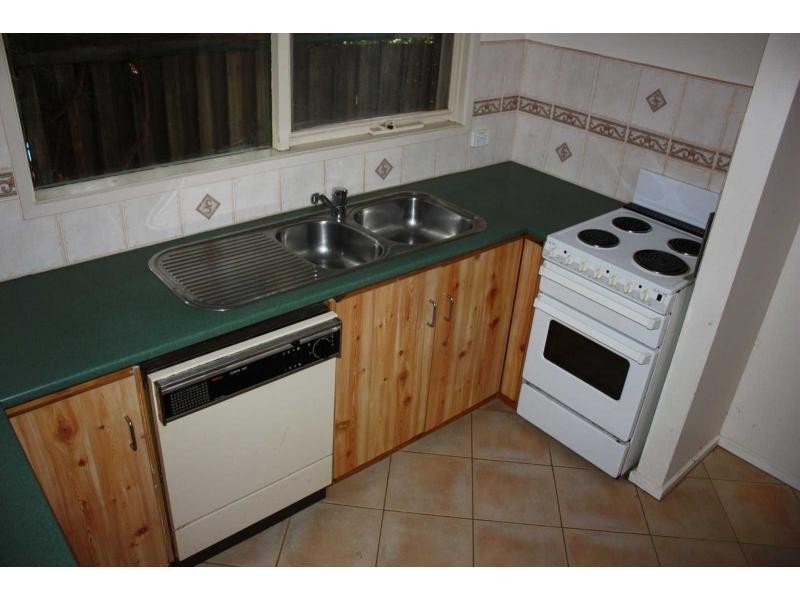 13 Oak Avenue, Benalla VIC 3672