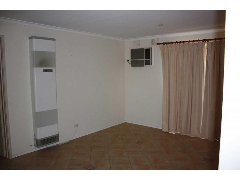 13 Oak Avenue, Benalla VIC 3672