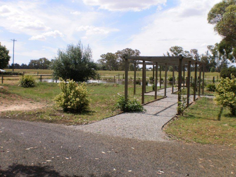 121 Grant Drive, Benalla VIC 3672