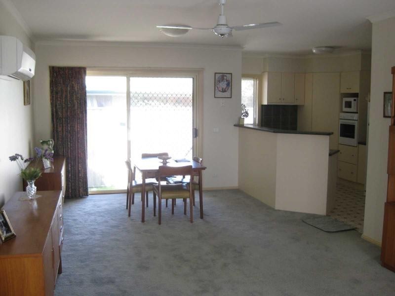 2/32 Coster Street, Benalla VIC 3672