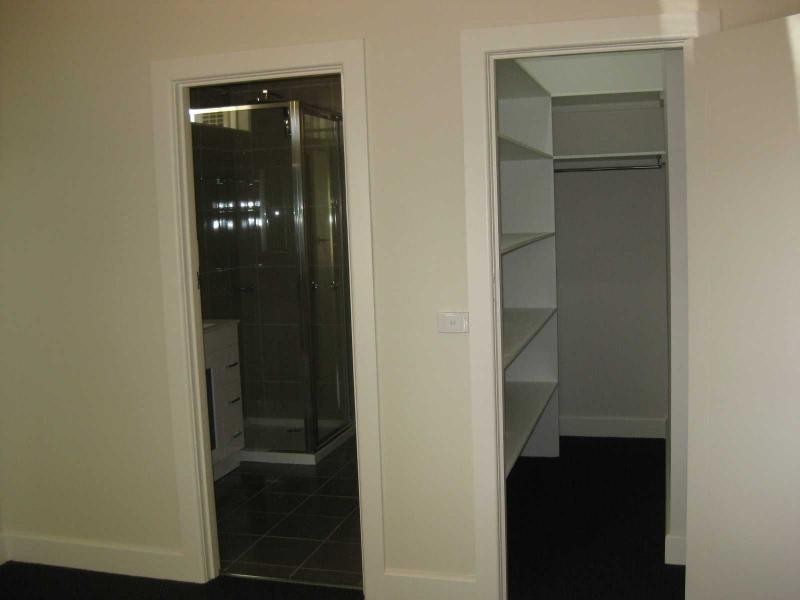 2 Meadows Avenue, Benalla VIC 3672