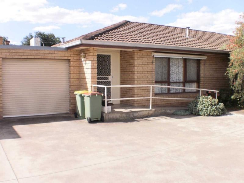 2/5 Carrier Street, Benalla VIC 3672