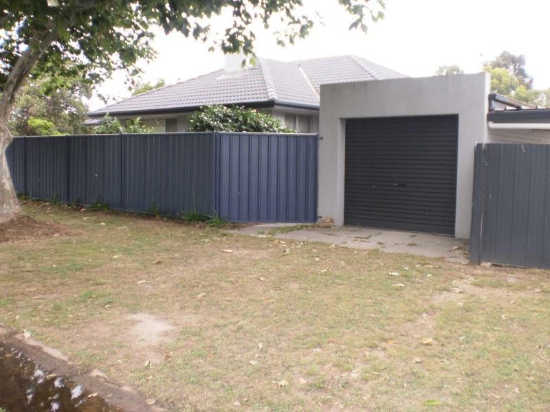 24 Margaret Street, Benalla VIC 3672