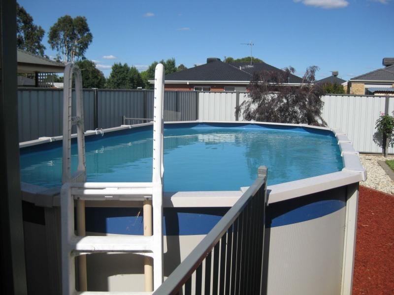 11 Monash Drive, Benalla VIC 3672