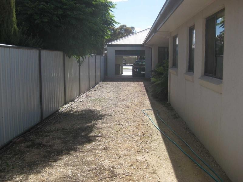 11 Monash Drive, Benalla VIC 3672