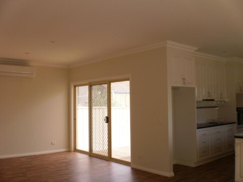 2/6 Peppermint Place, Benalla VIC 3672