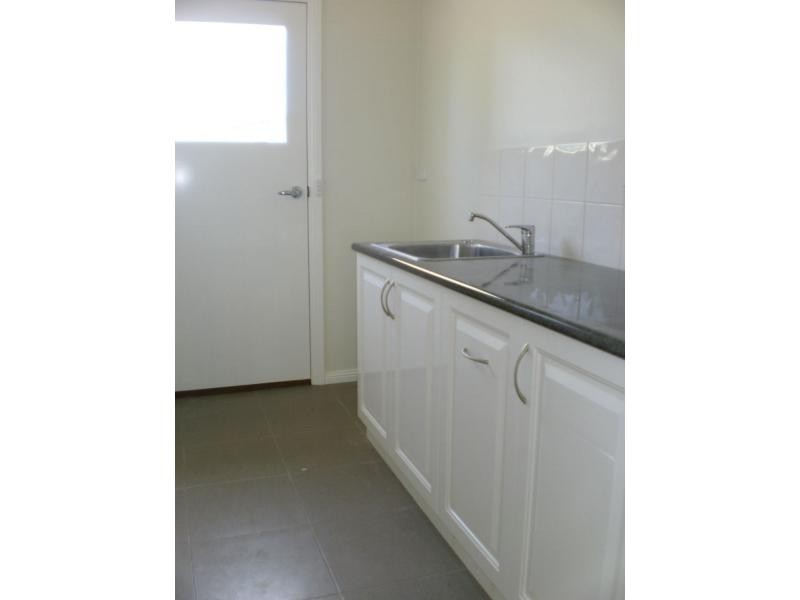 2/6 Peppermint Place, Benalla VIC 3672