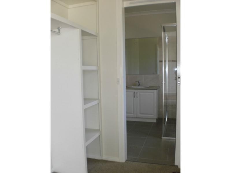 2/6 Peppermint Place, Benalla VIC 3672