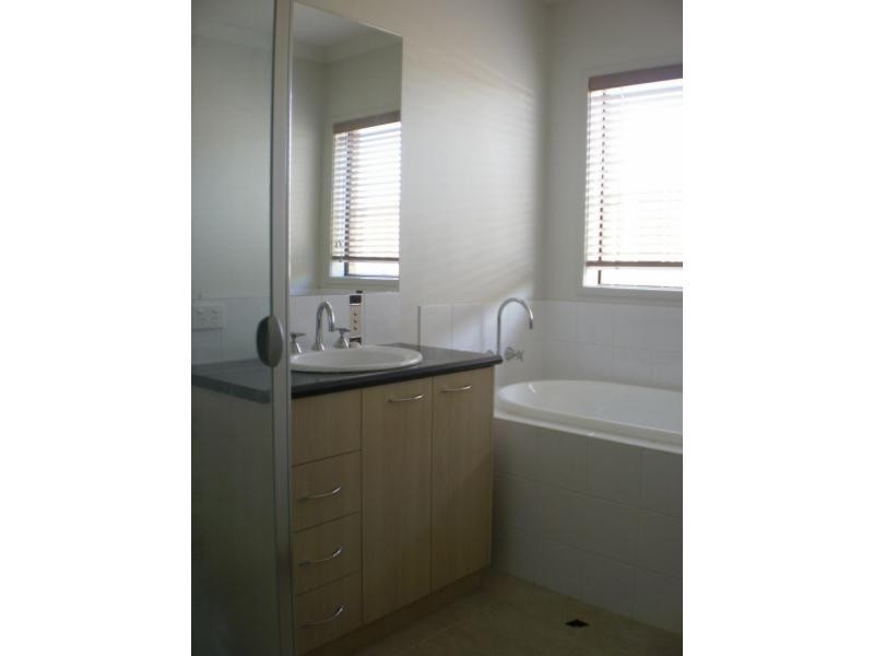 96 Thomas Street, Benalla VIC 3672