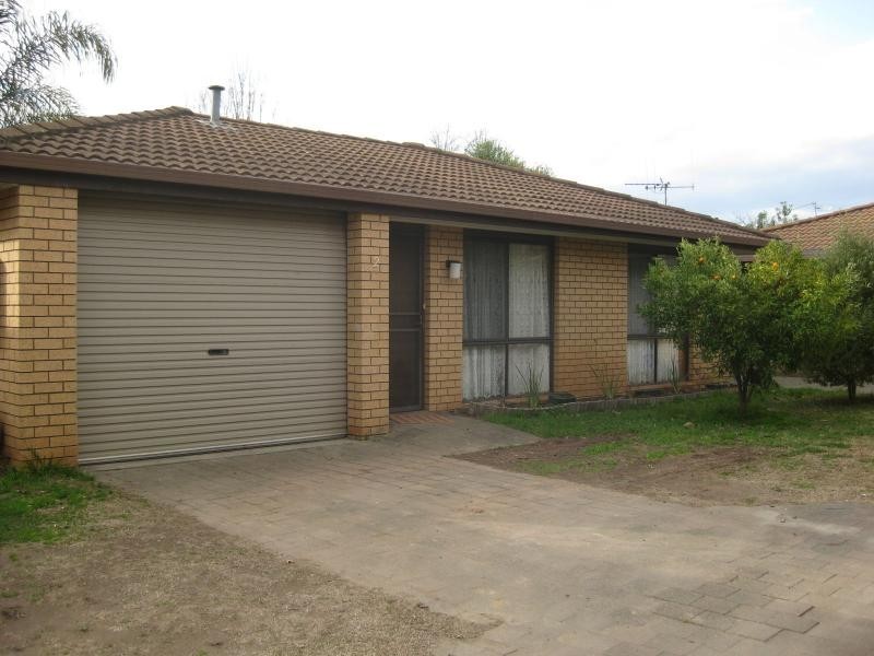 2/23 Goomalibee Street, Benalla VIC 3672