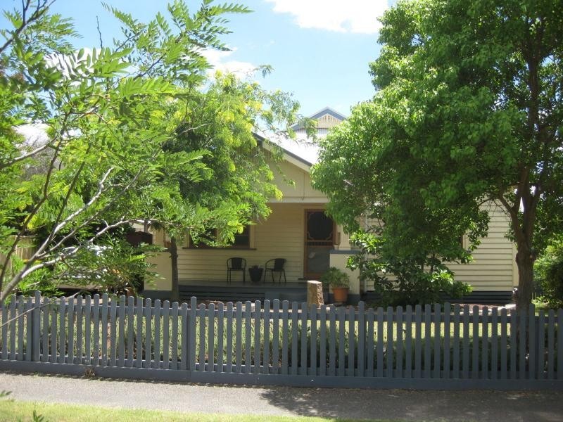 18 Deas Street, Benalla VIC 3672