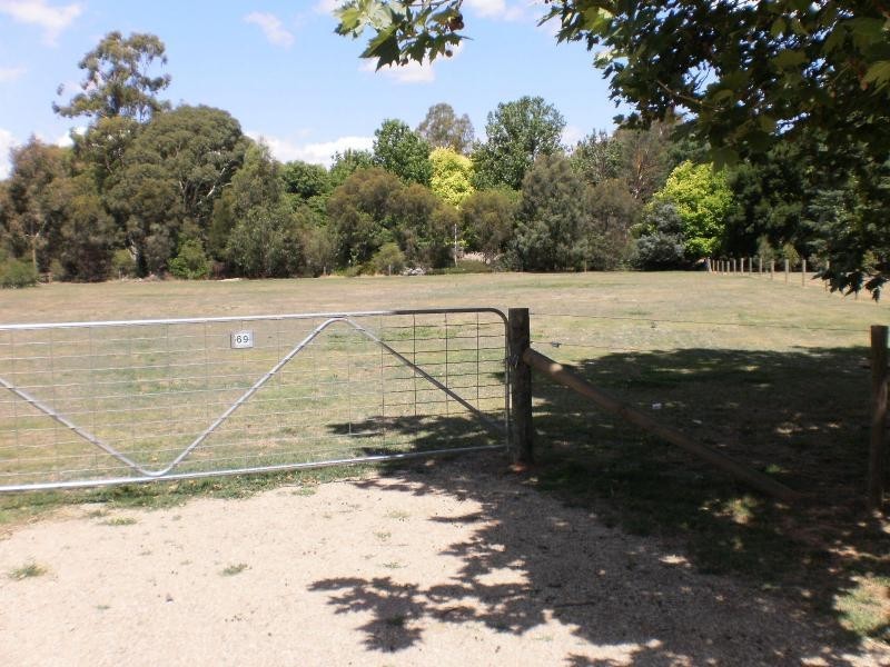 69 Grant Drive, Benalla VIC 3672