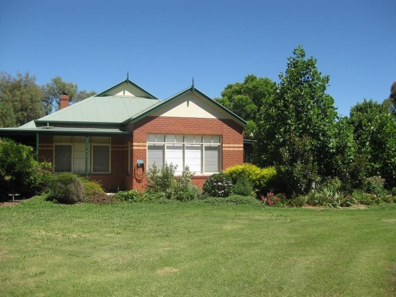 78 Willis Little Drive, Benalla VIC 3672