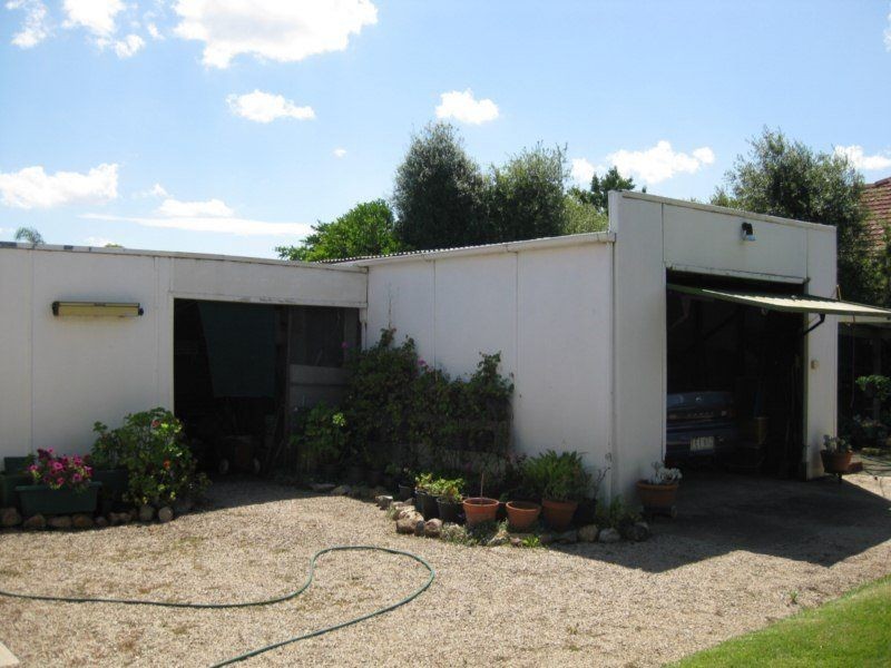 42 Wedge Street, Benalla VIC 3672