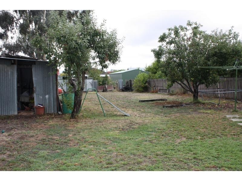 15 Dunn Street, Benalla VIC 3672
