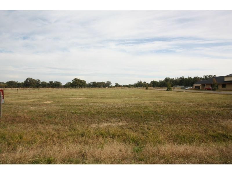 Cnr Gillies St & Racecourse Road, Benalla VIC 3672