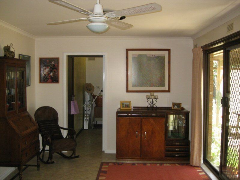 52 Monds Avenue, Benalla VIC 3672