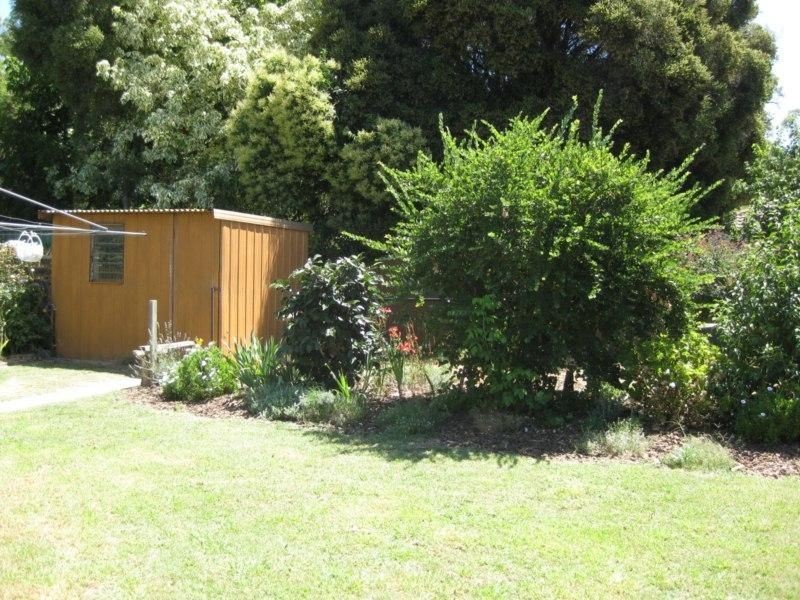 52 Monds Avenue, Benalla VIC 3672