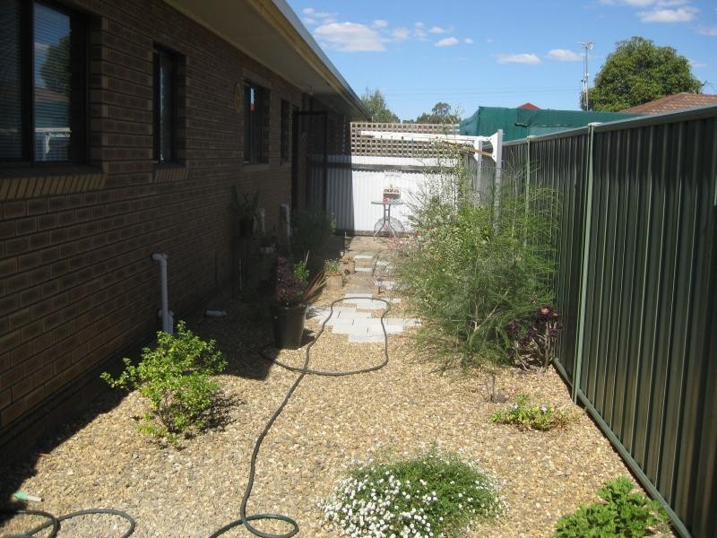 Unit 2/6 Mary Street, Benalla VIC 3672