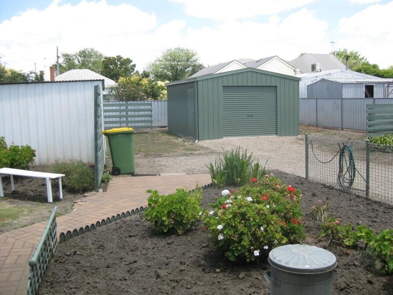 16 Byrne Street, Benalla VIC 3672