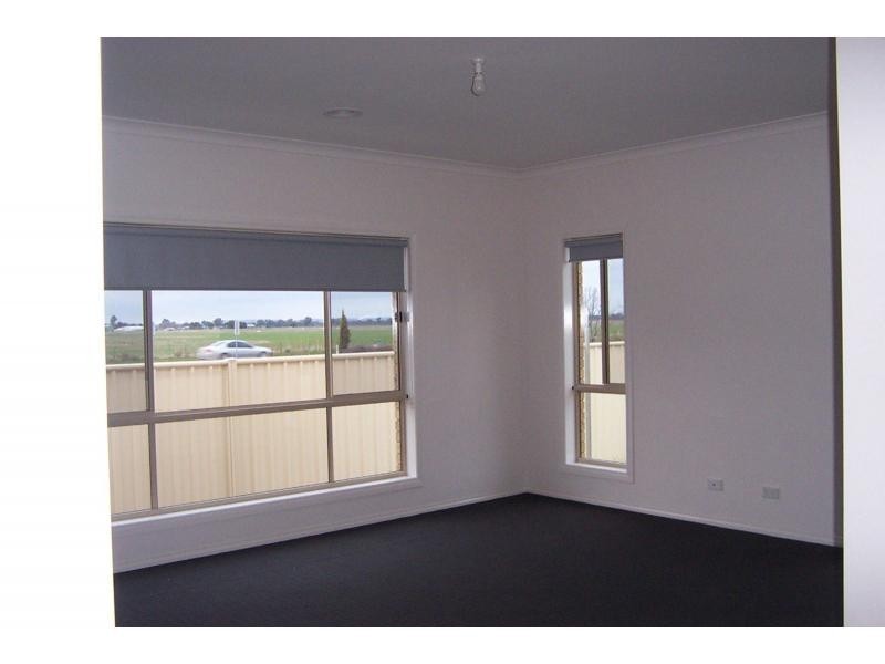 3 Ironbark Drive, Benalla VIC 3672