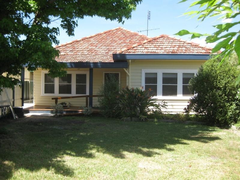 2 Meadows Avenue, Benalla VIC 3672