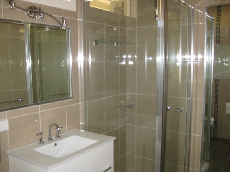 2 Meadows Avenue, Benalla VIC 3672