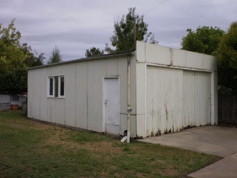 9 Deas Street, Benalla VIC 3672