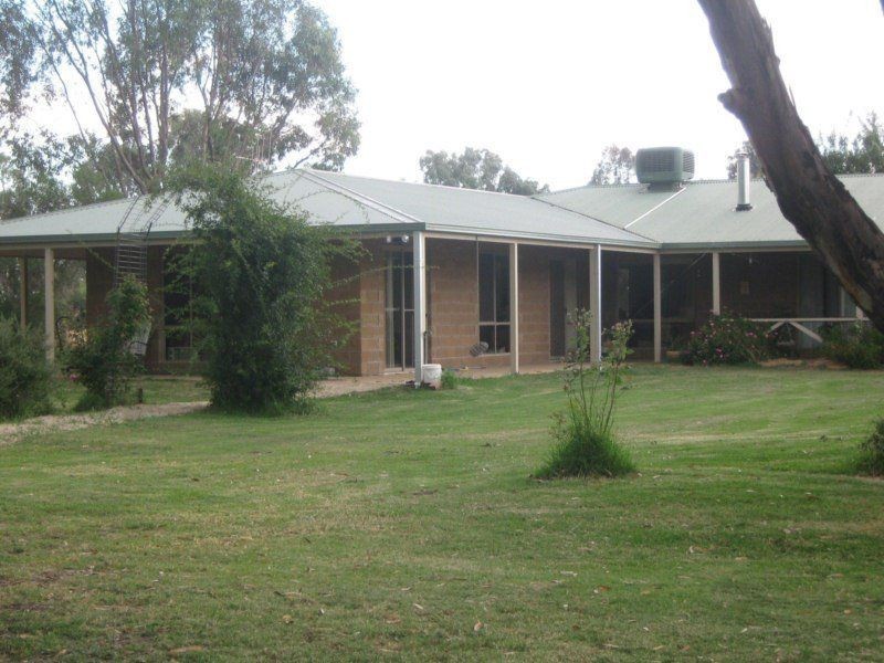 36 Murrays Road, Benalla VIC 3672