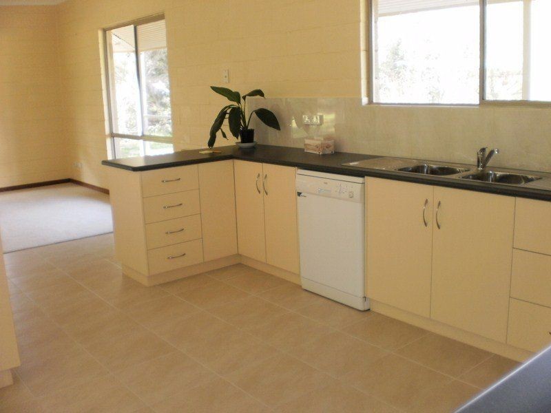 36 Murrays Road, Benalla VIC 3672