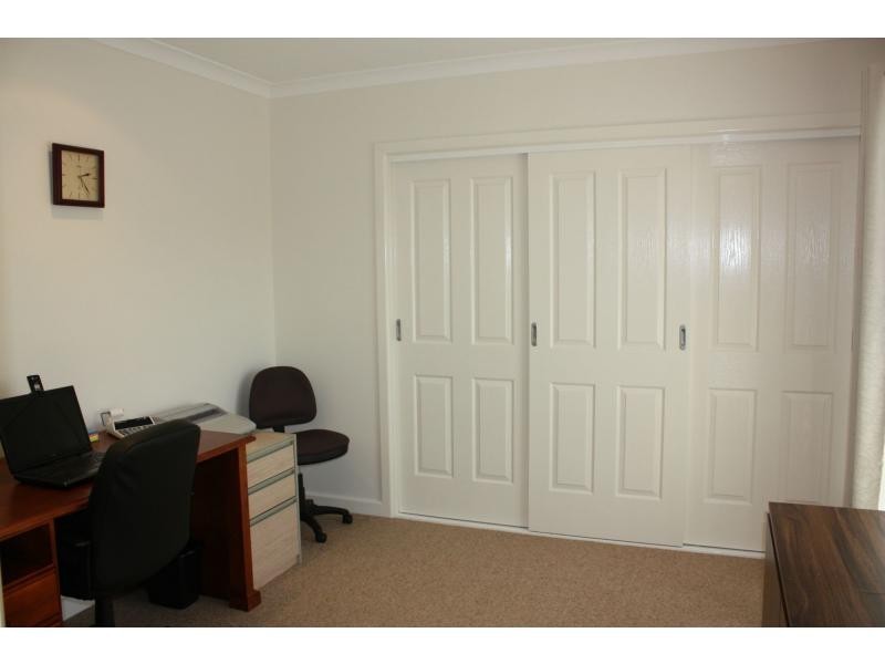 11 Lakeside Drive, Chesney Vale VIC 3725