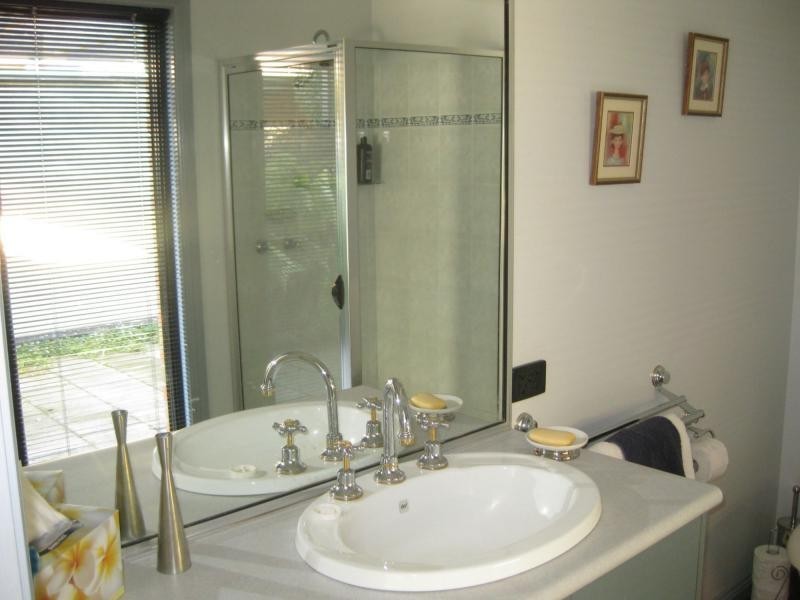 6 Knight Lane, Benalla VIC 3672